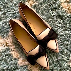 Anne Taylor Leather Flats